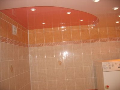 Какой потолок лучше сделать в ванной комнате: сравнительный обзор всех вариантов